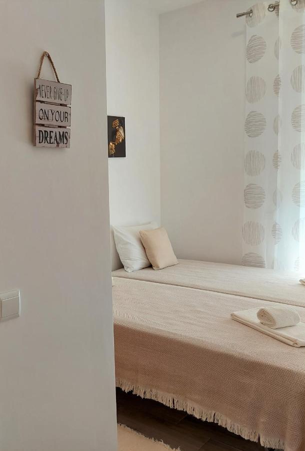 פארו Casa Amarela: Conforto E Localizacao Perfeita! מראה חיצוני תמונה